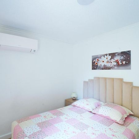 Appartement Du Forum,La Gare, 50 M2 , Climatisation, Garage, Cour Narbonne Eksteriør bilde